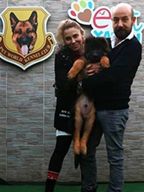 Burak Bey'in Yumen Von Messina yavrusu Max