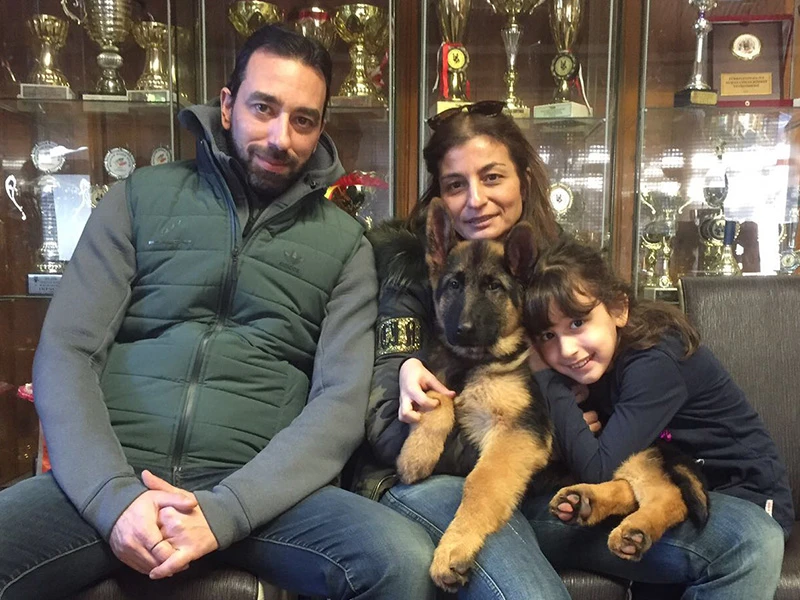 Evren Bey ve ailesi, Darius von Petworld'e kavuştu