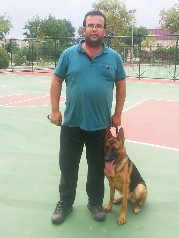 İzmirli Osman Bey'in Petworld deneyimi