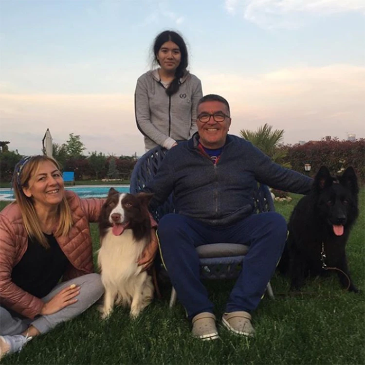 Rafet Bey'in full eğitimli Alman Kurdu ve Border Collie dostları