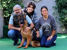 İzmir'den gelen Şahin ailesi Alman Çoban Köpeği yavruları Hera'ya kavuştular